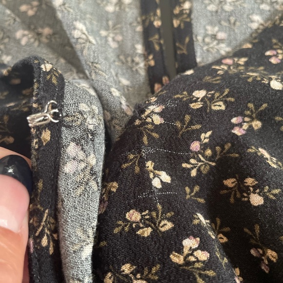 American Eagle Romper - Picture 7 of 8